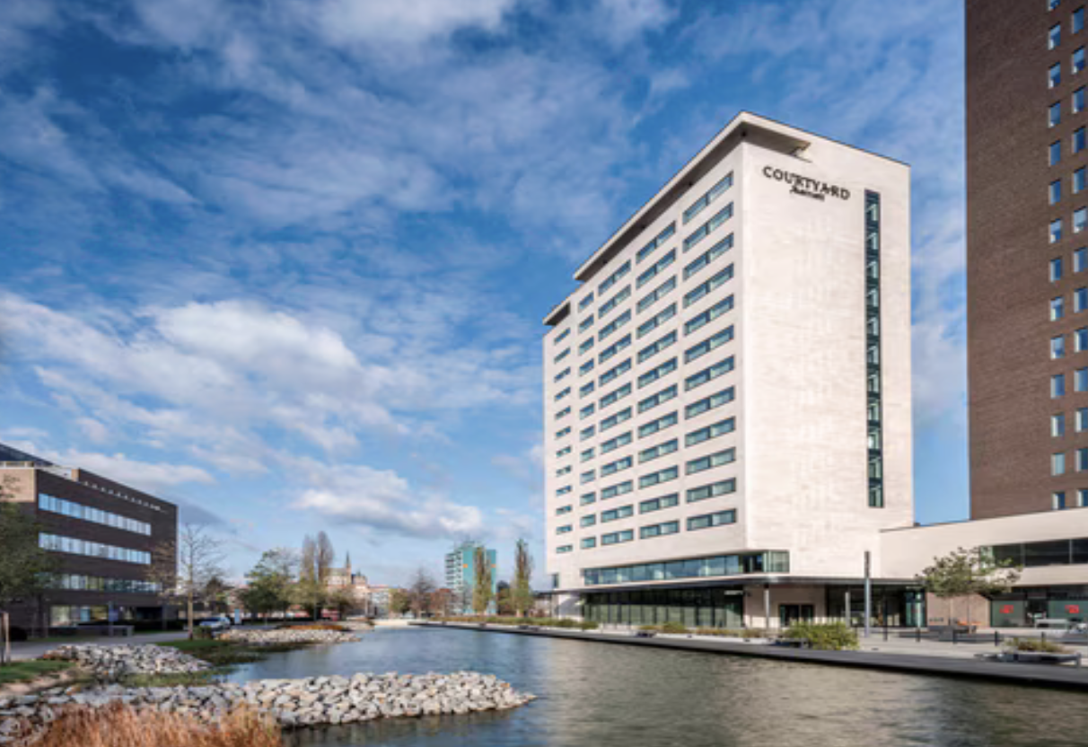 Courtyard by Marriott Brno - moderní hotel u řeky v centru Brna